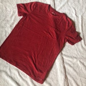 NWOT GAP Soft Pocket T-Shirt 👕